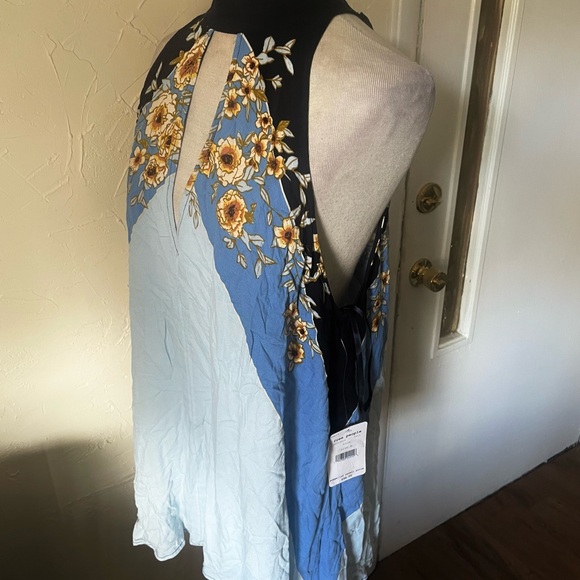 NEW Free People Boho Blue Floral Tunic Top -Sz M- - Picture 3 of 5